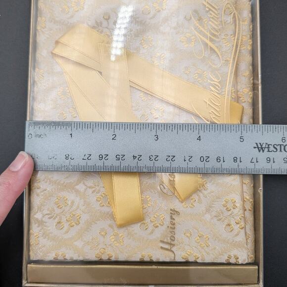 Vintage Hortense Hewitt Hosiery Case Floral Brocade Ribbon Wedding Gift 60s - Picture 4 of 10